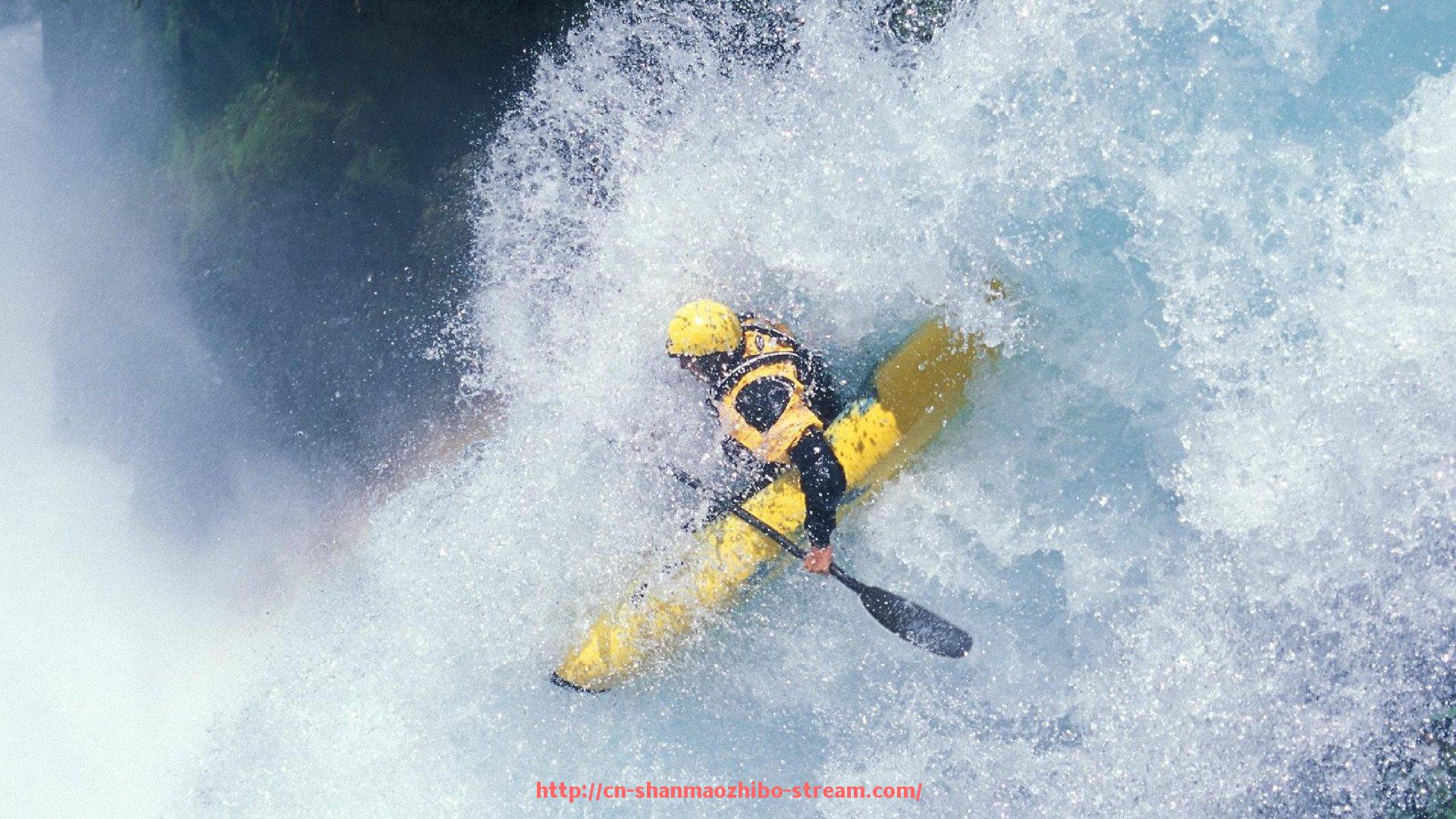 山猫直播官网-世俱杯球员比赛服厚度标准及适应环境分析